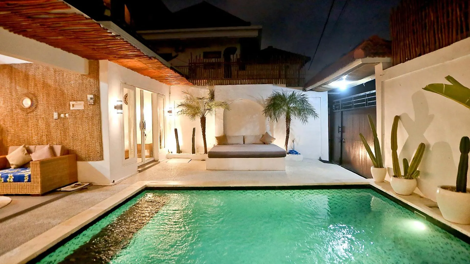 Villa Elijah Seminyak  Seminyak (Bali)